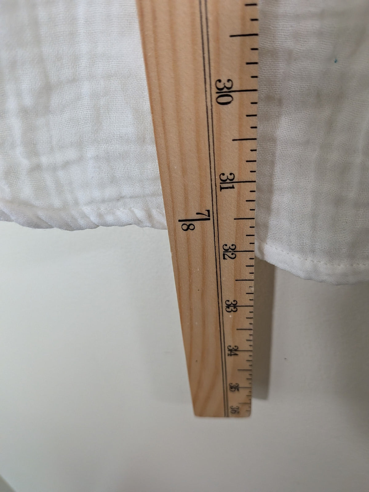 Hollister textured cotton button down - S
