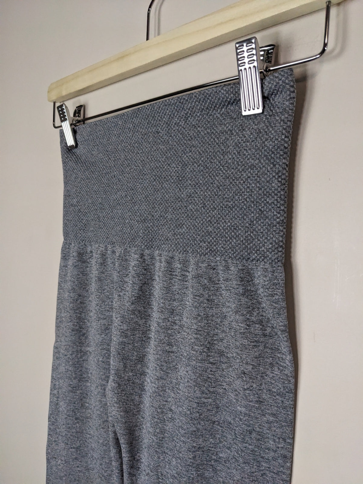 Zanana Outfitters Grey Leggings - L/XL