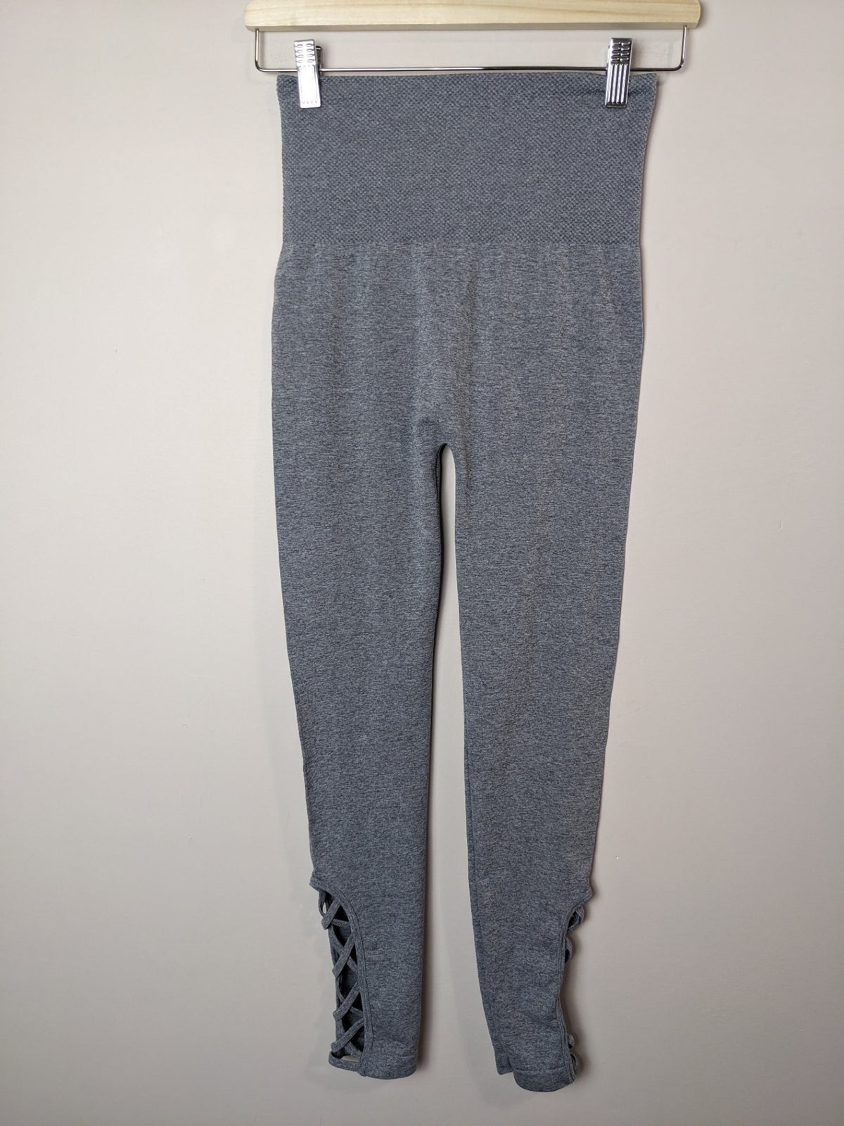 Zanana Outfitters Grey Leggings - L/XL
