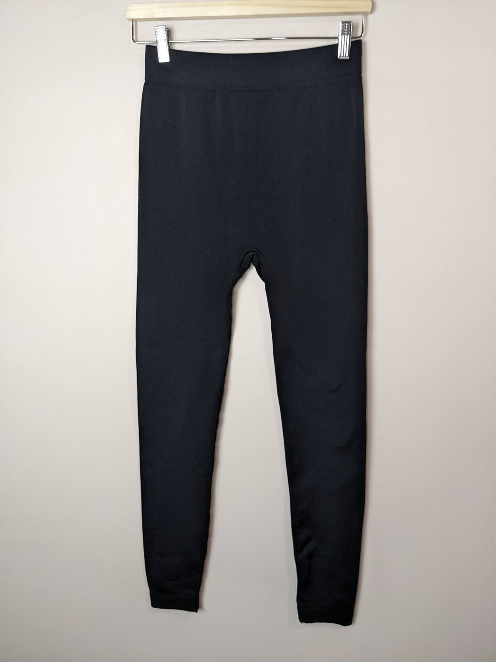 YELETE Black Leggings - One Size