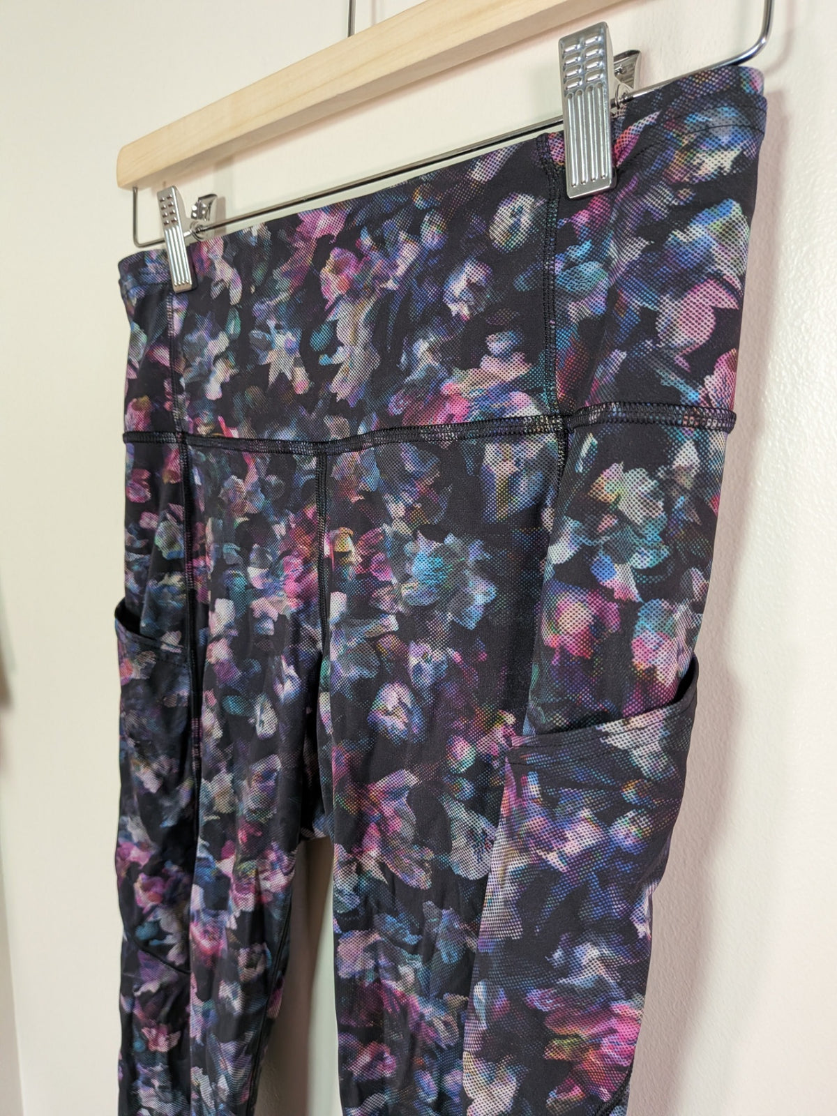 Lululemon floral crop legging - 8