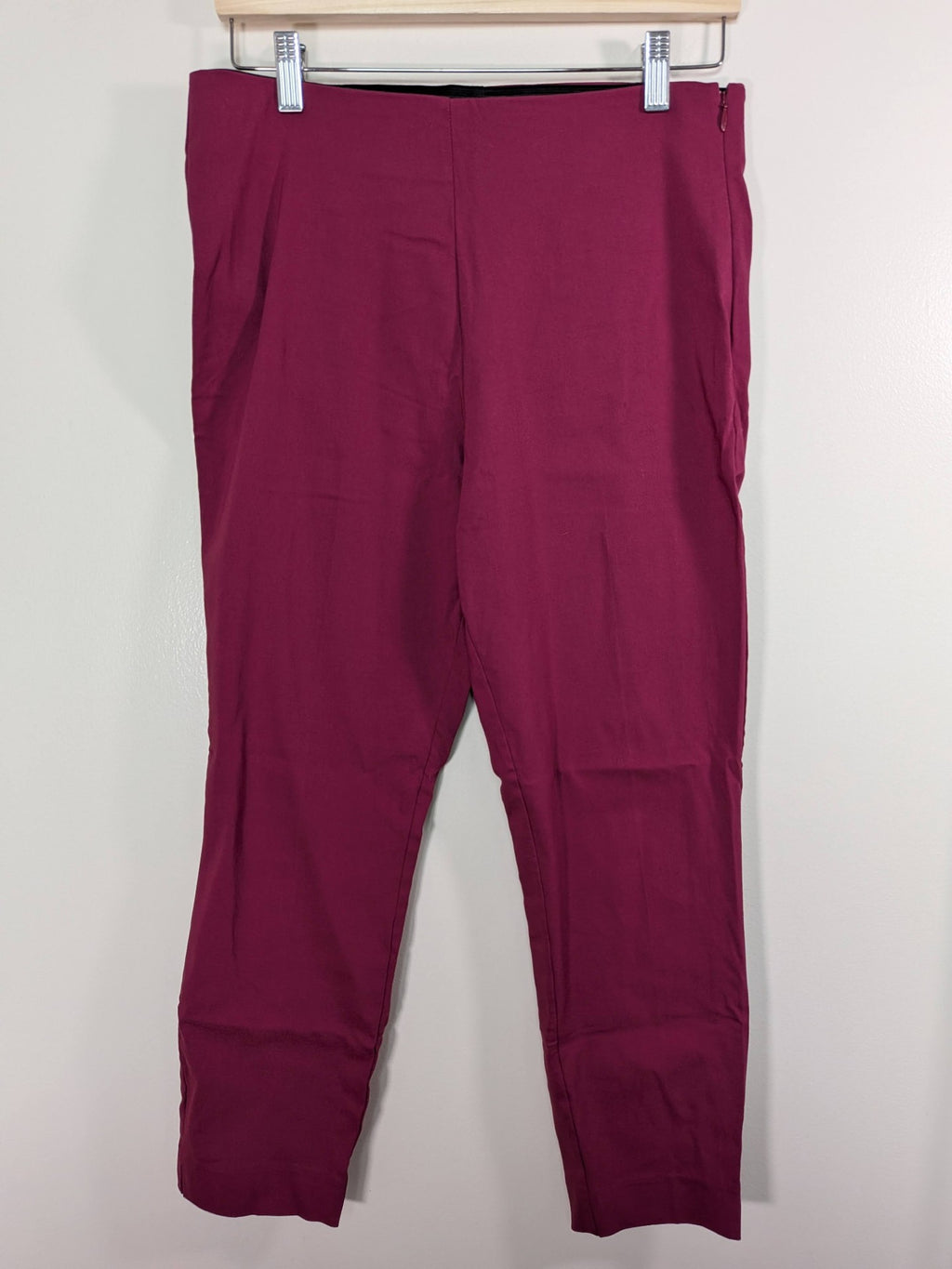 Ricki's dark fuchsia pant - M