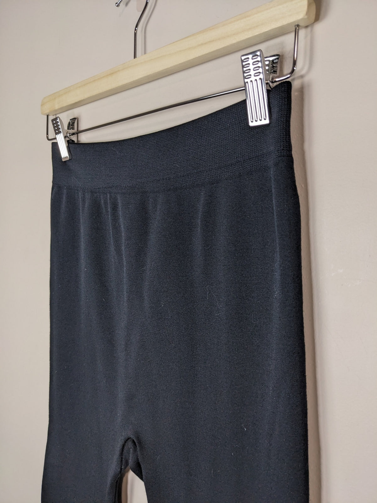 YELETE Black Leggings - One Size