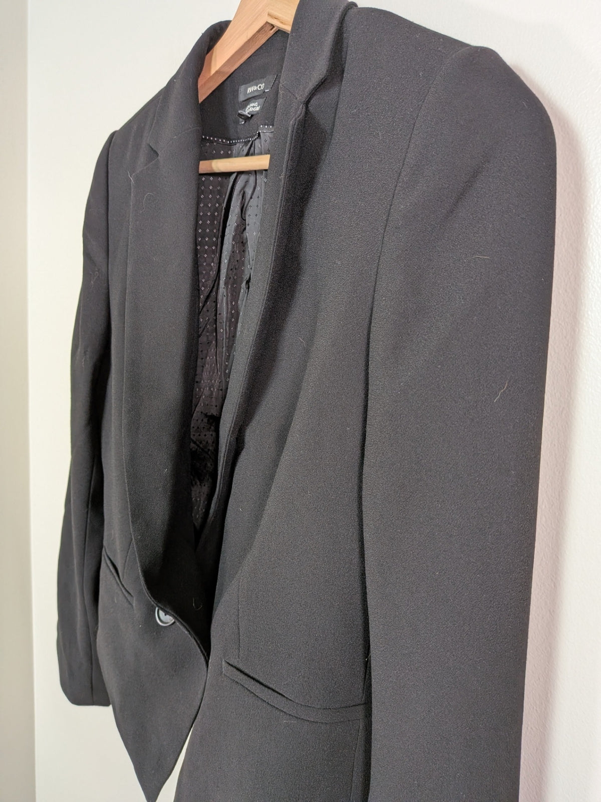RW&Co. black blazer - 4