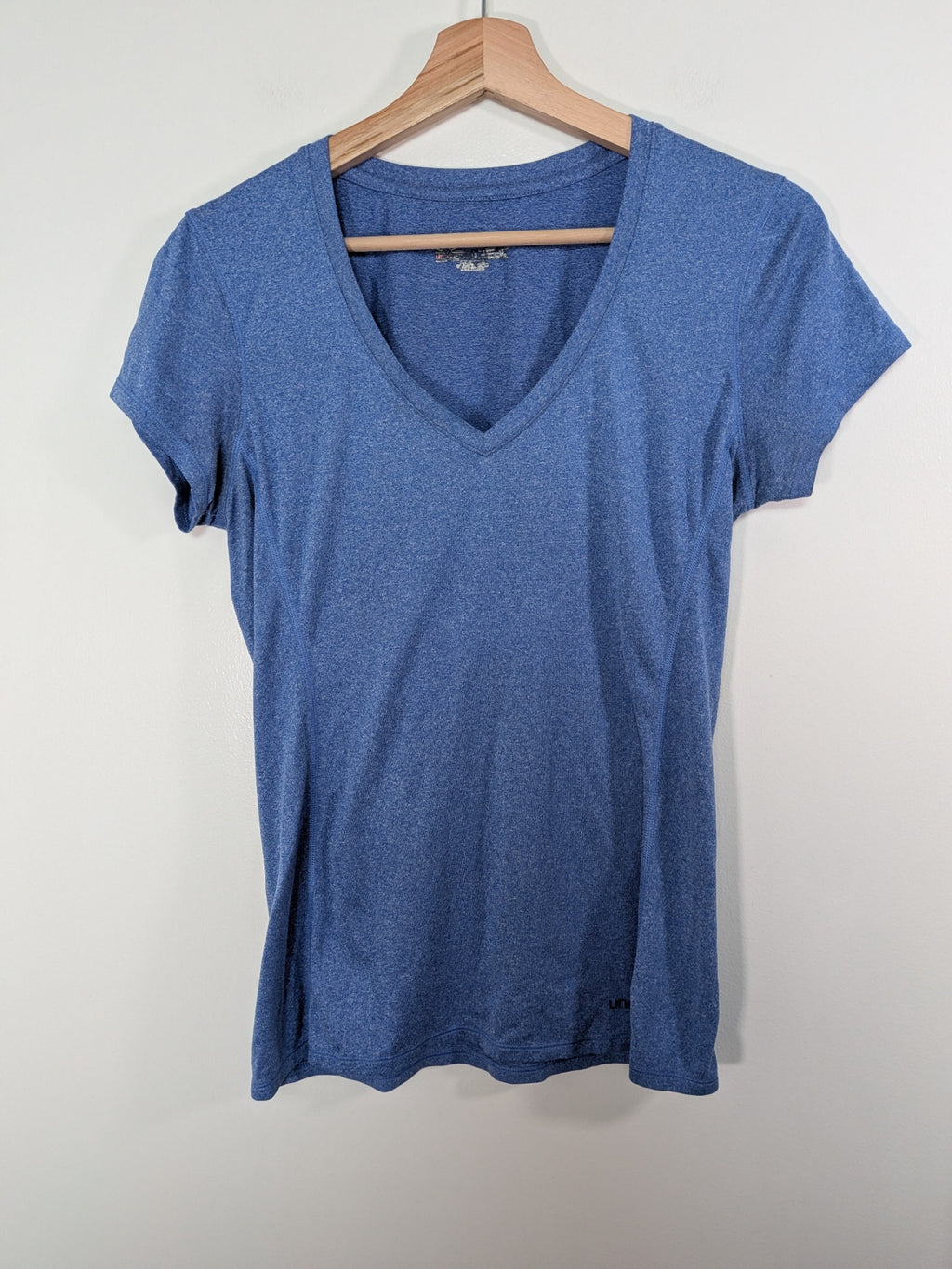 Under Armour blue tee - M
