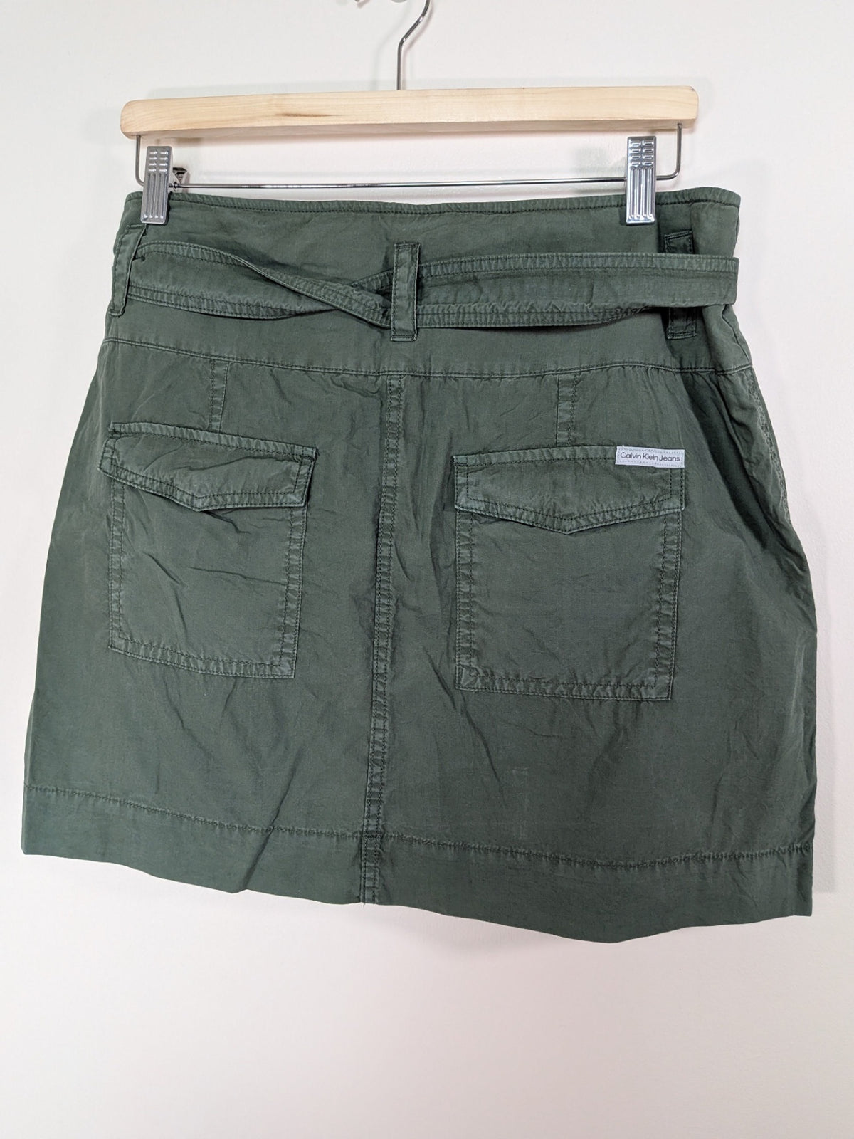 Calvin Klein Jeans green skirt - L