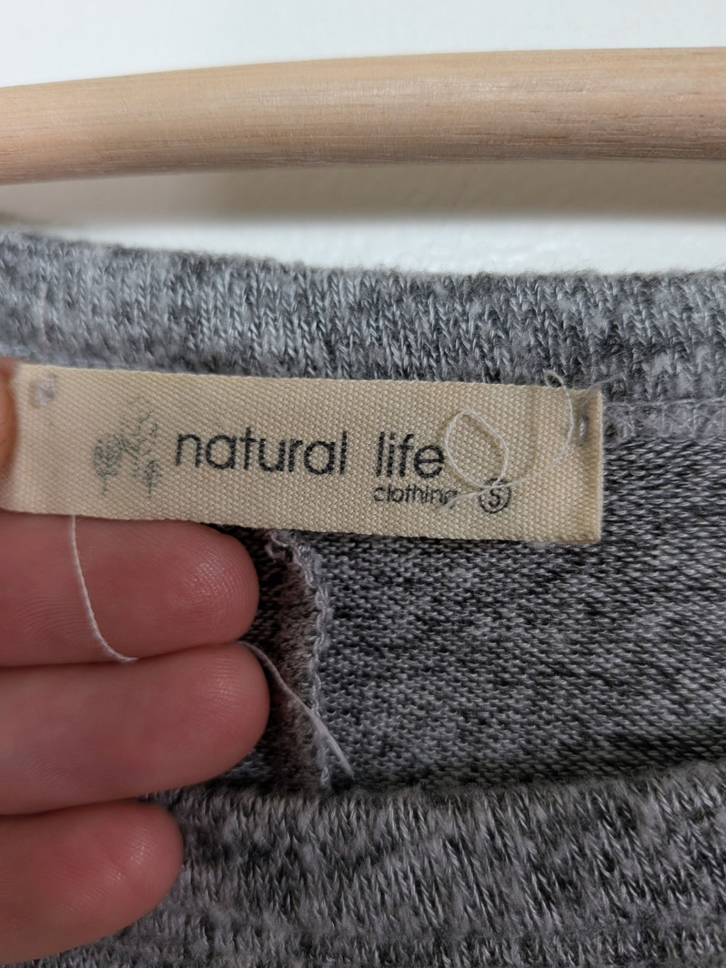 natural life grey long-sleeve - S