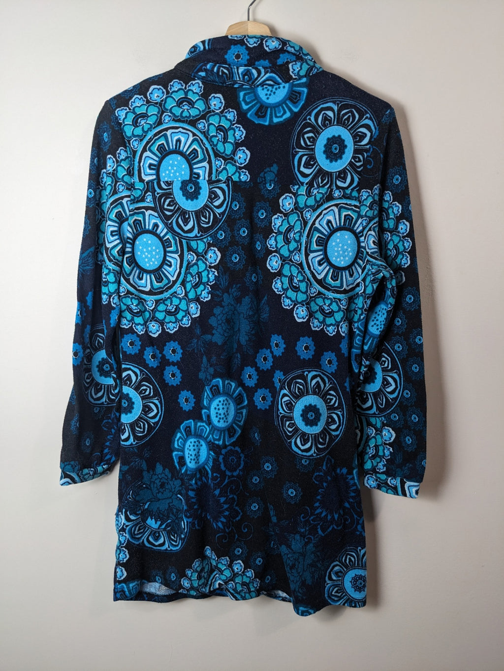 Papillon Black w/ Blue Design Long Sleeve Tunic - L