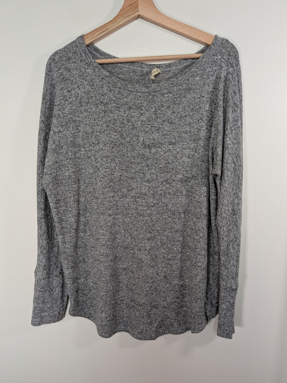 natural life grey long-sleeve - S