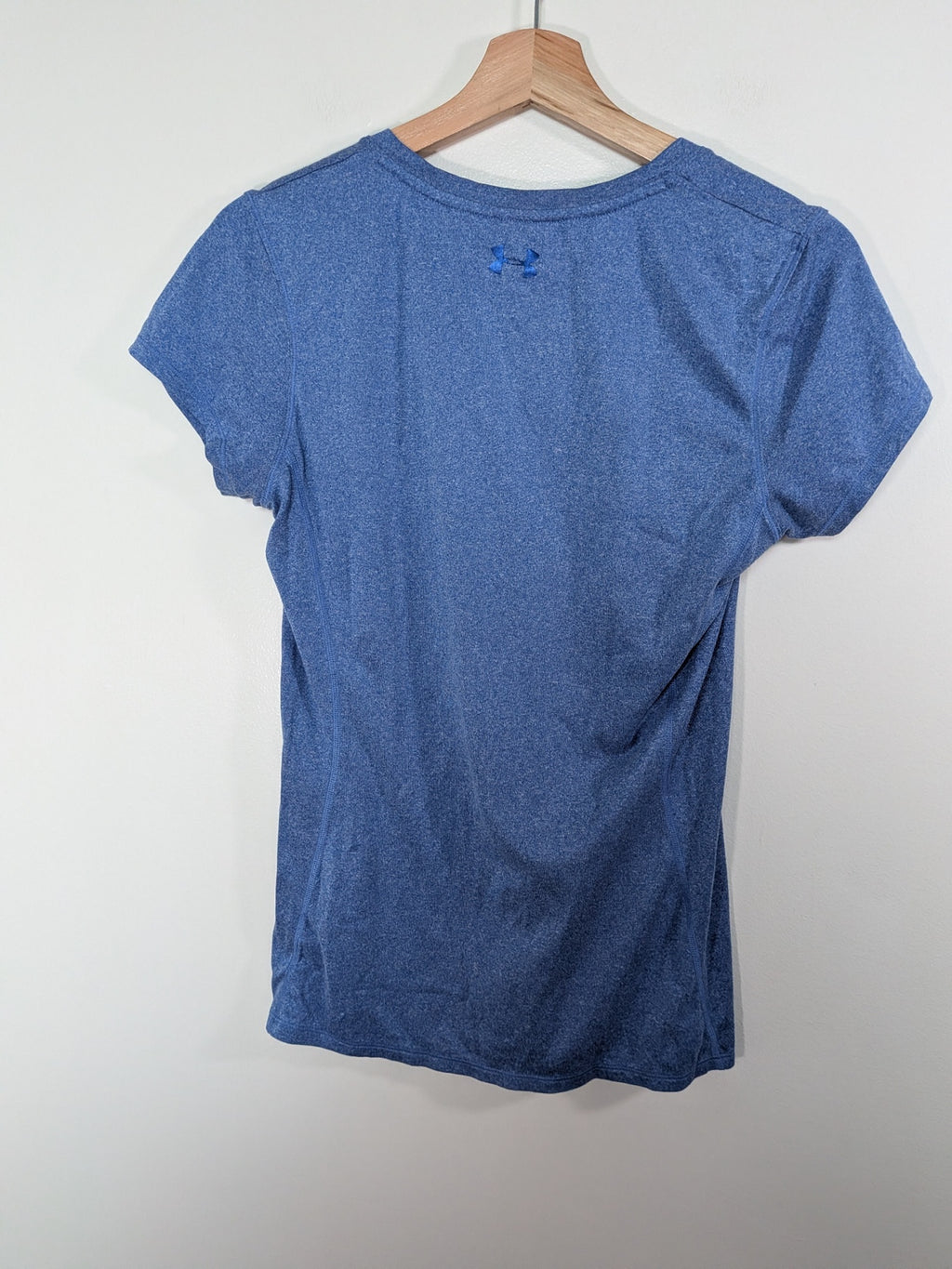 Under Armour blue tee - M