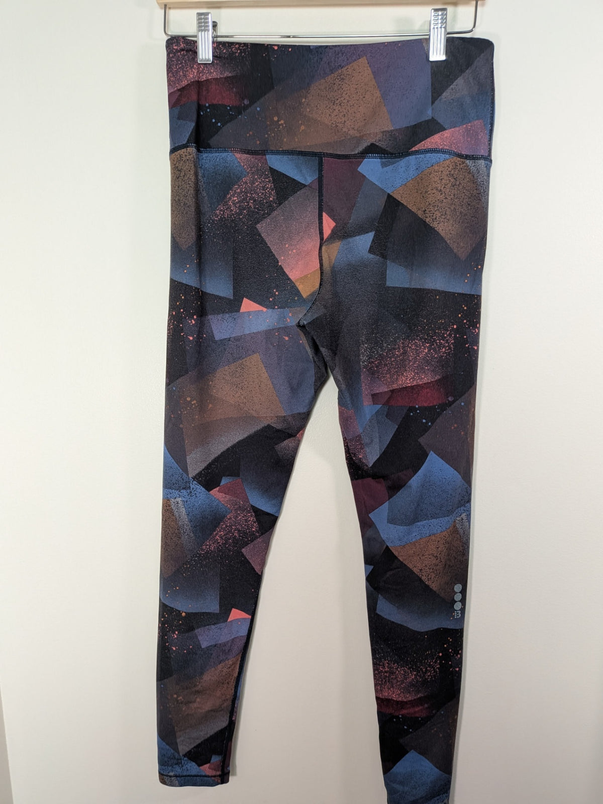 Bench. geometric print legging - M