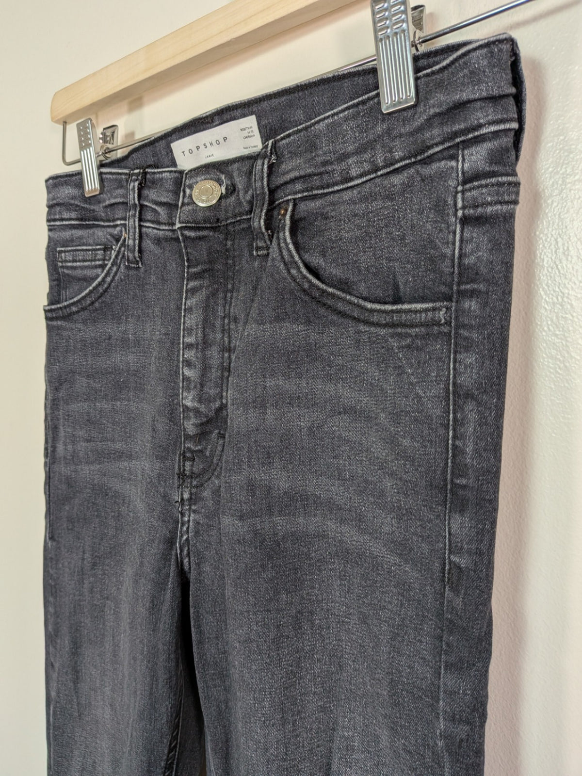 Topshop grey distressed skinny - 28