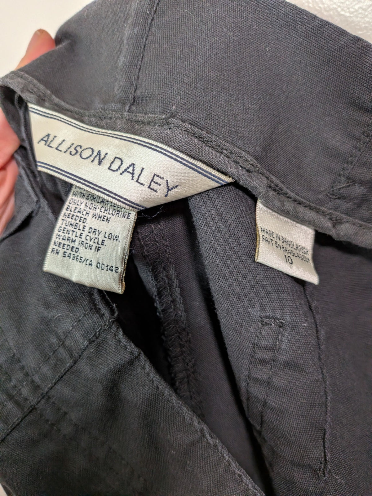 Allison Daley pants - 10