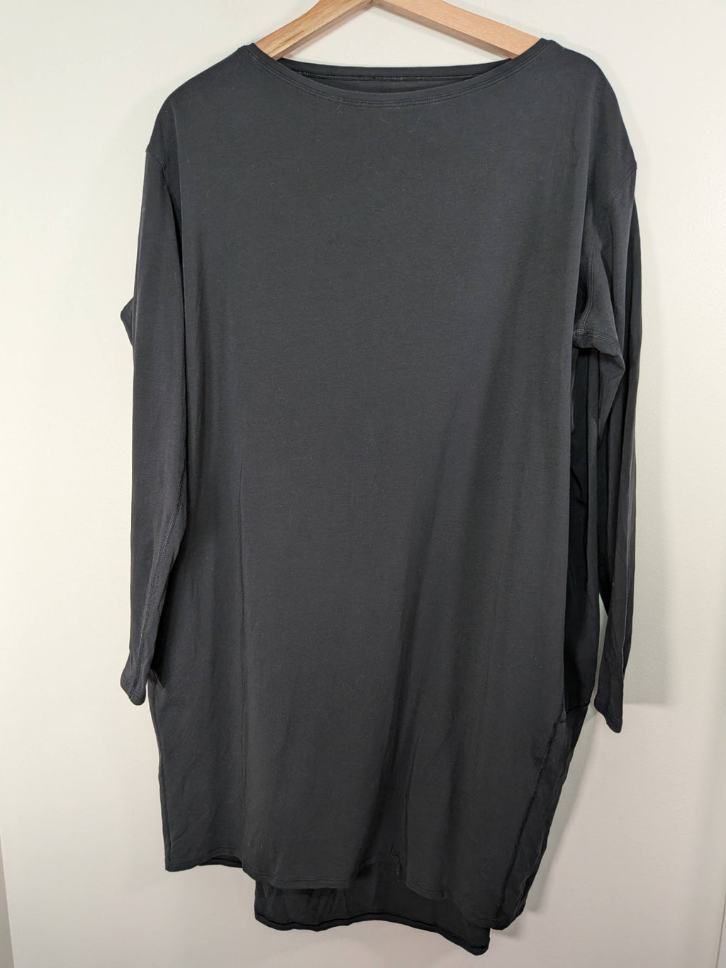 Lululemon black dress  - Appears XL