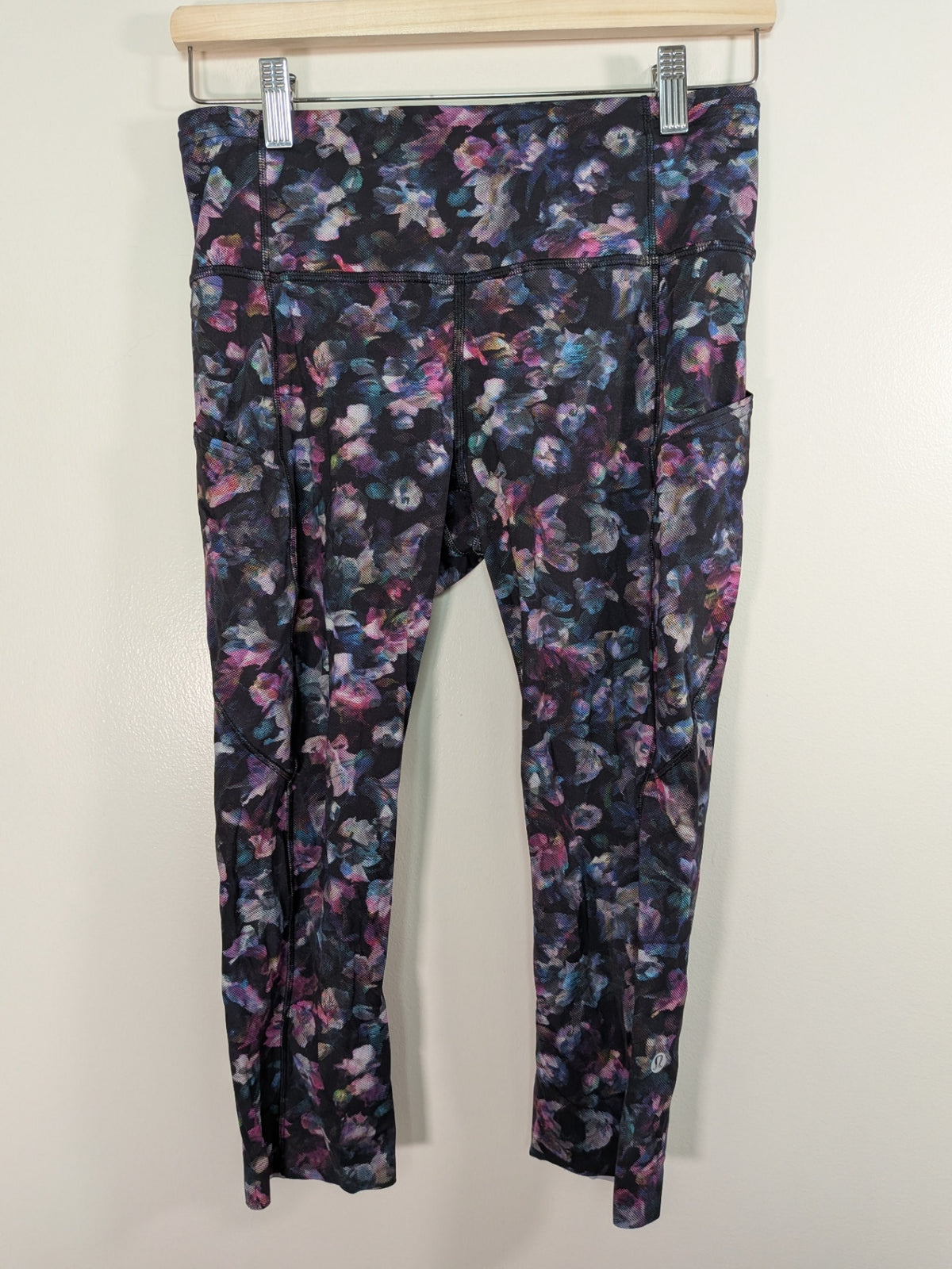 Lululemon floral crop legging - 8