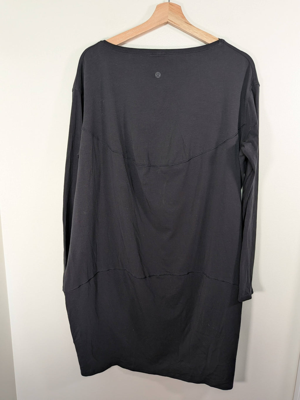 Lululemon black dress  - Appears XL
