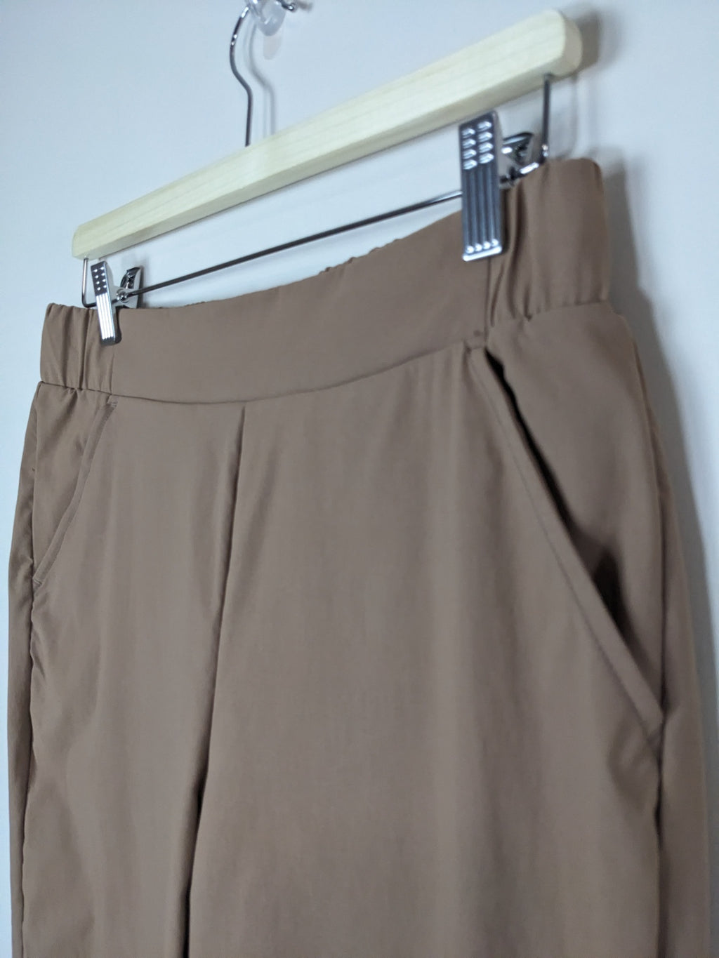 MODERN AMBITION Brown Pants - M