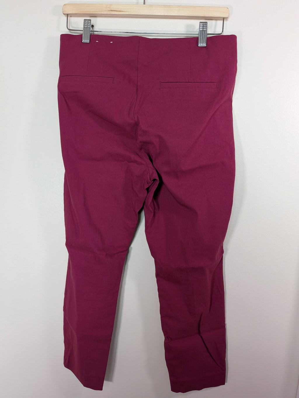 Ricki's dark fuchsia pant - M
