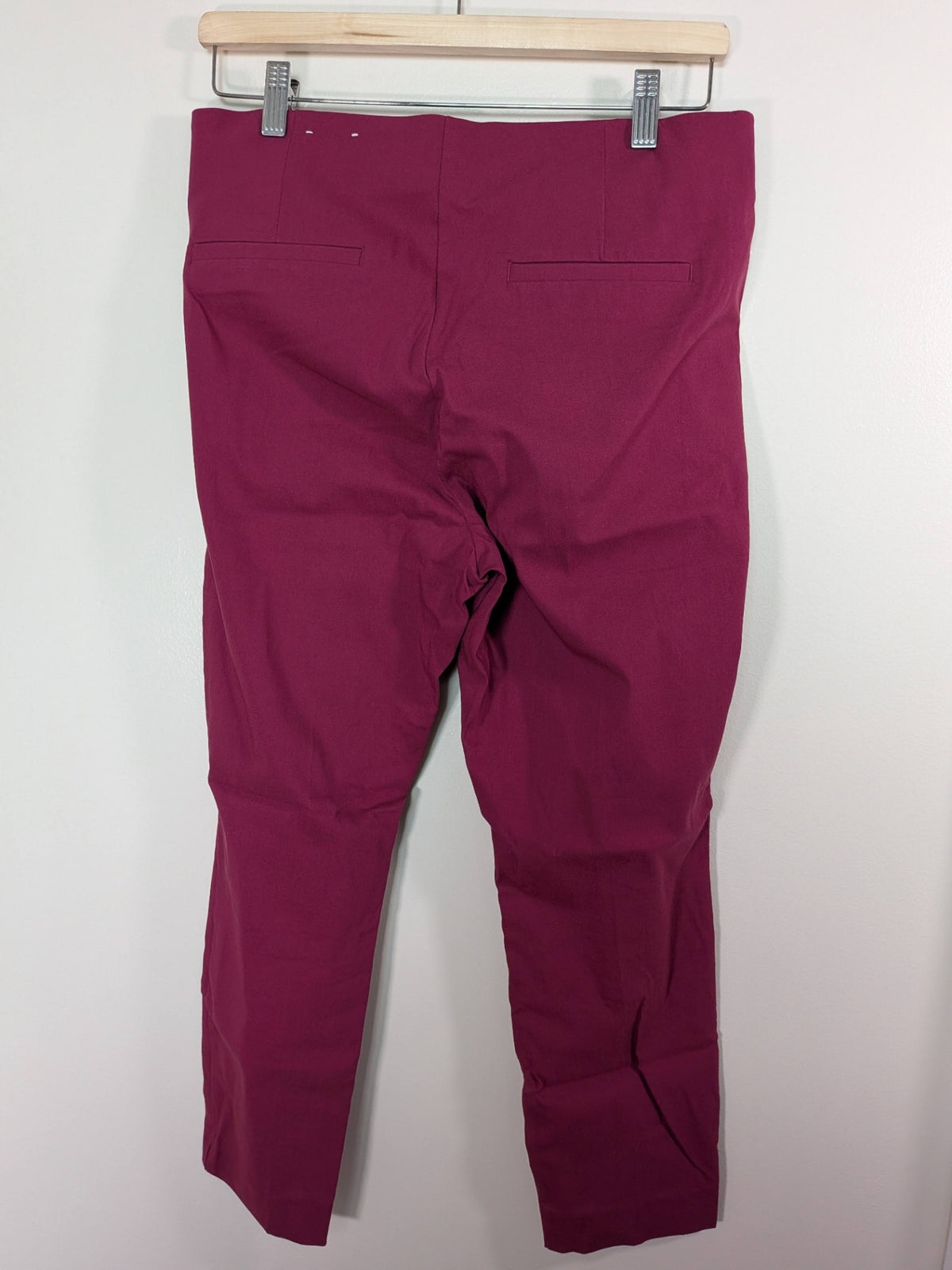 Ricki's dark fuchsia pant - M