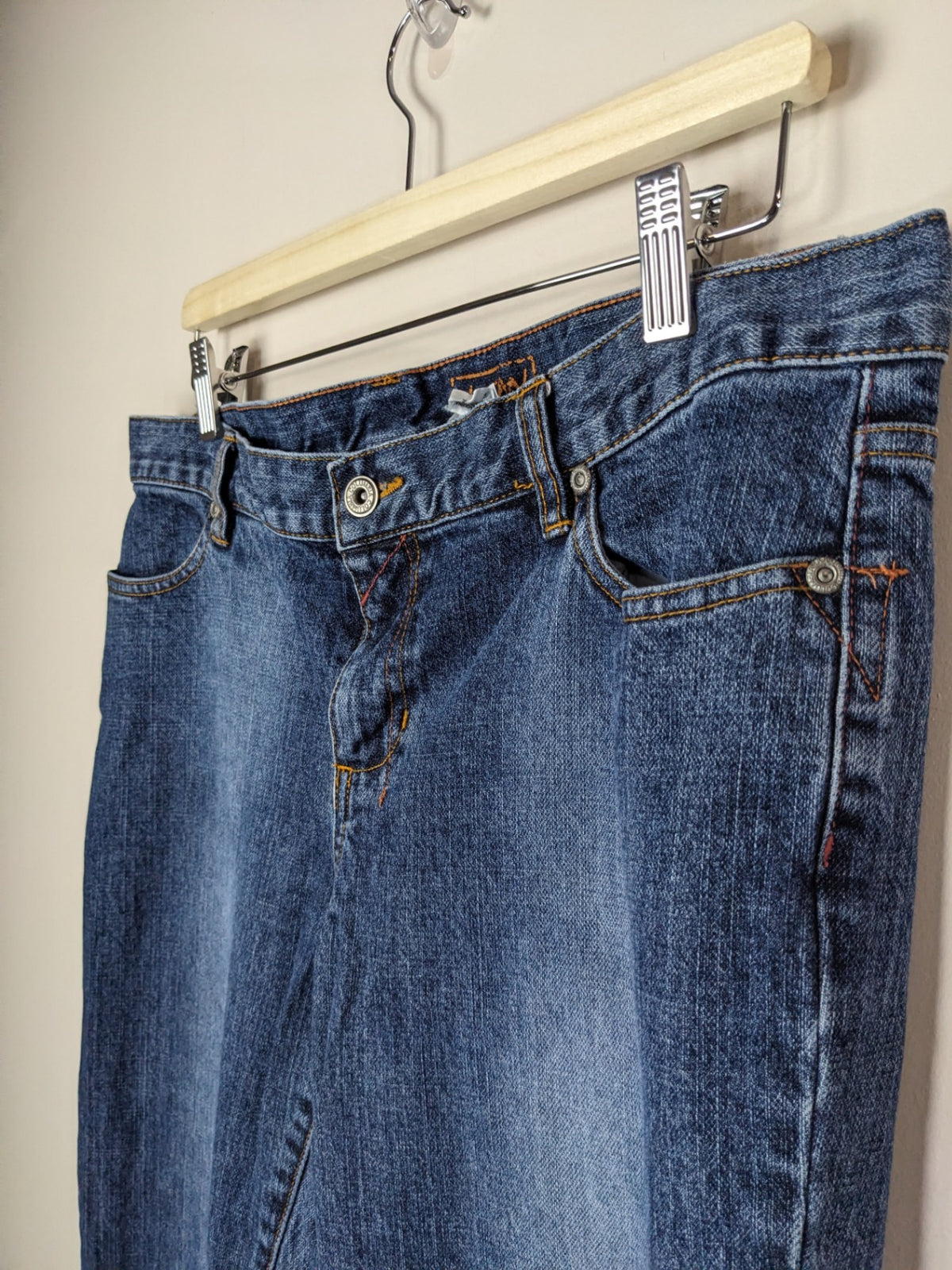 Columbia Medium Wash Jeans - 12