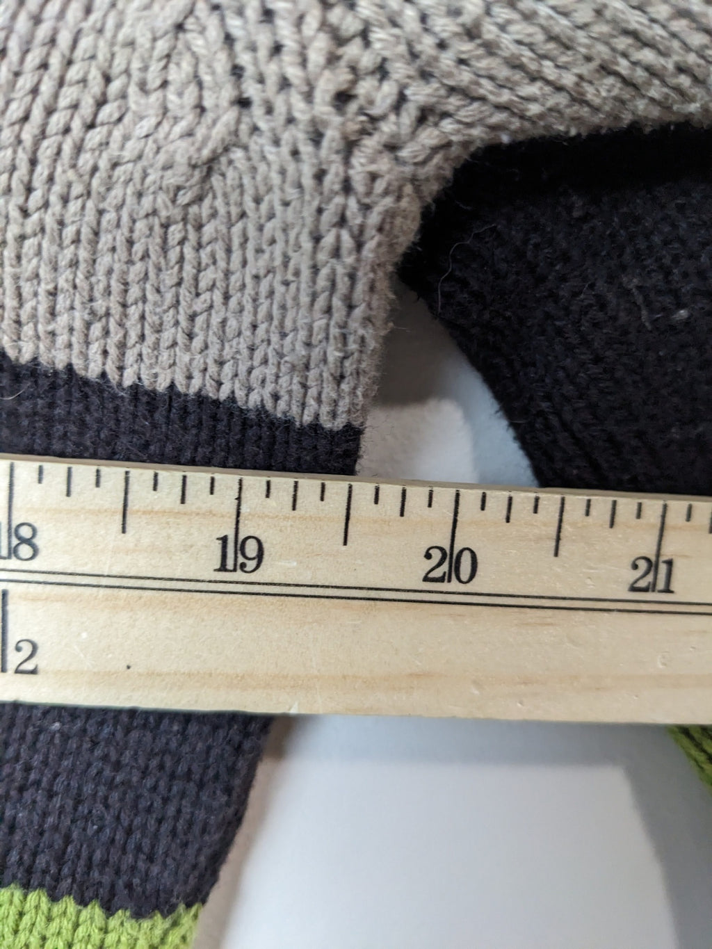 Point Zero Striped Hooded Sweater - XL