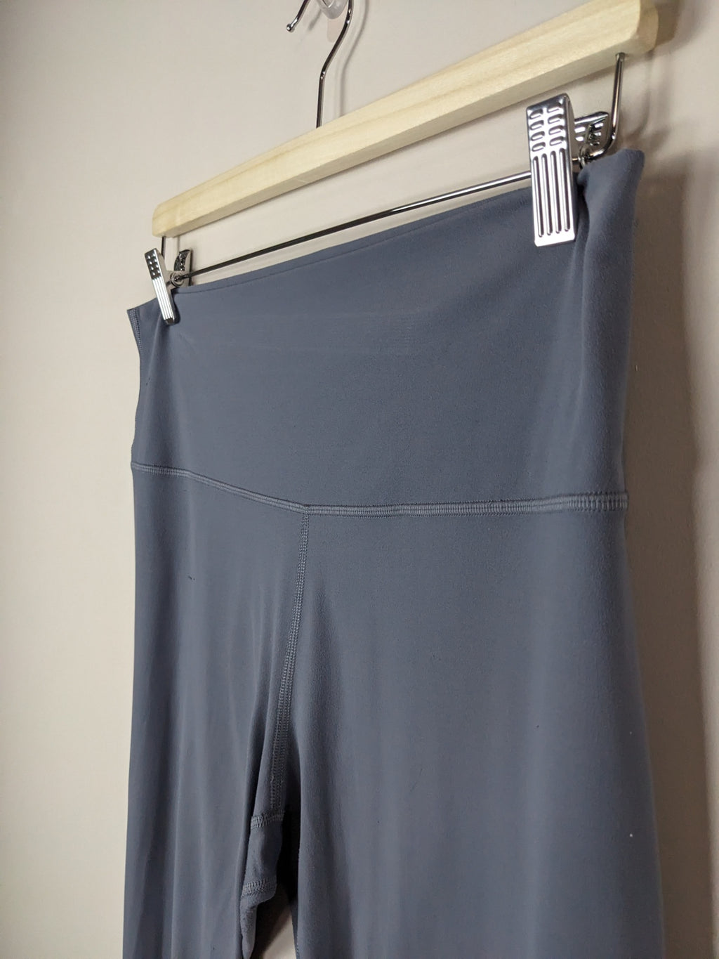 Lululemon Slate Grey Leggings - 12