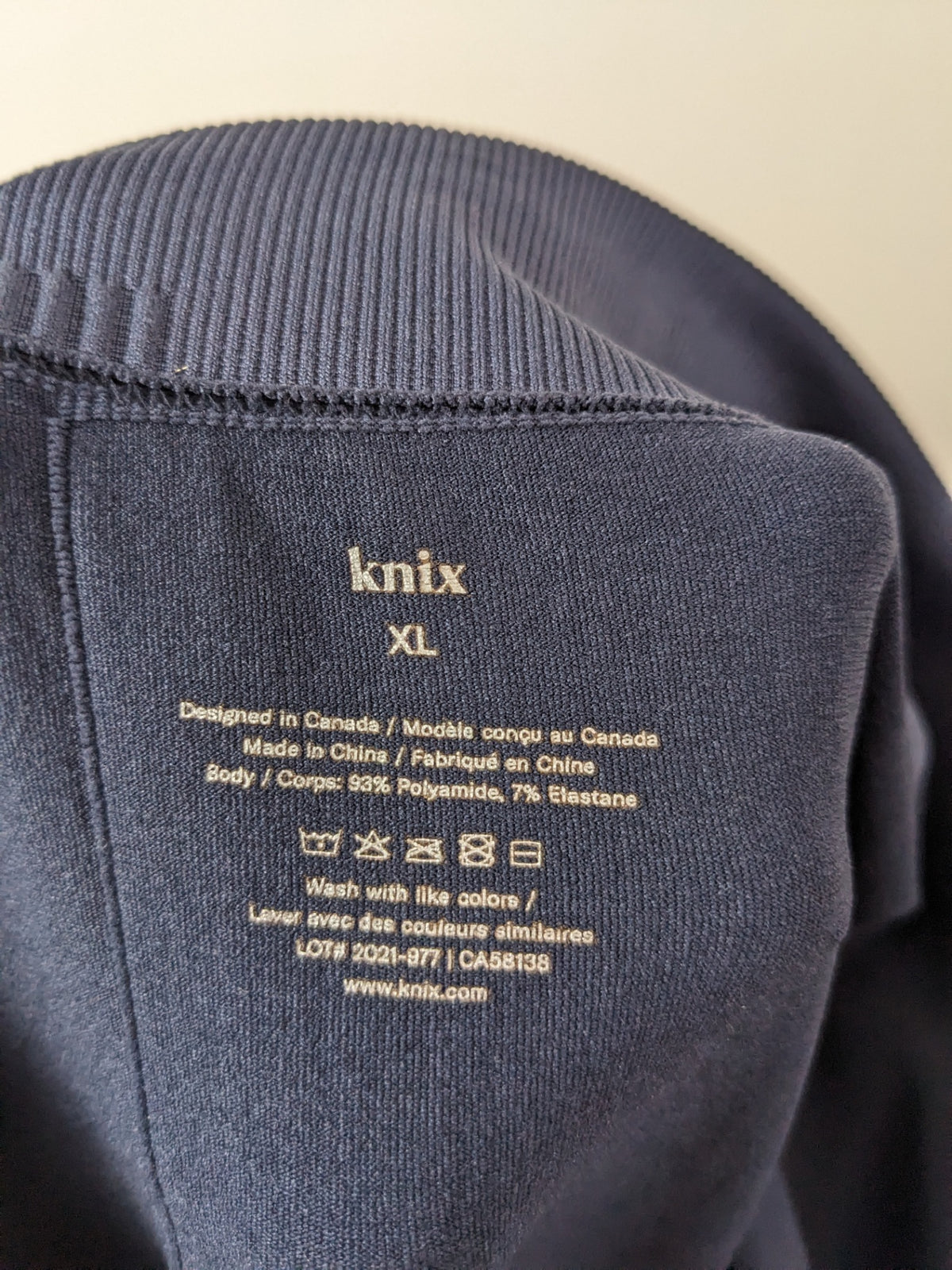 knix navy leggings - XL