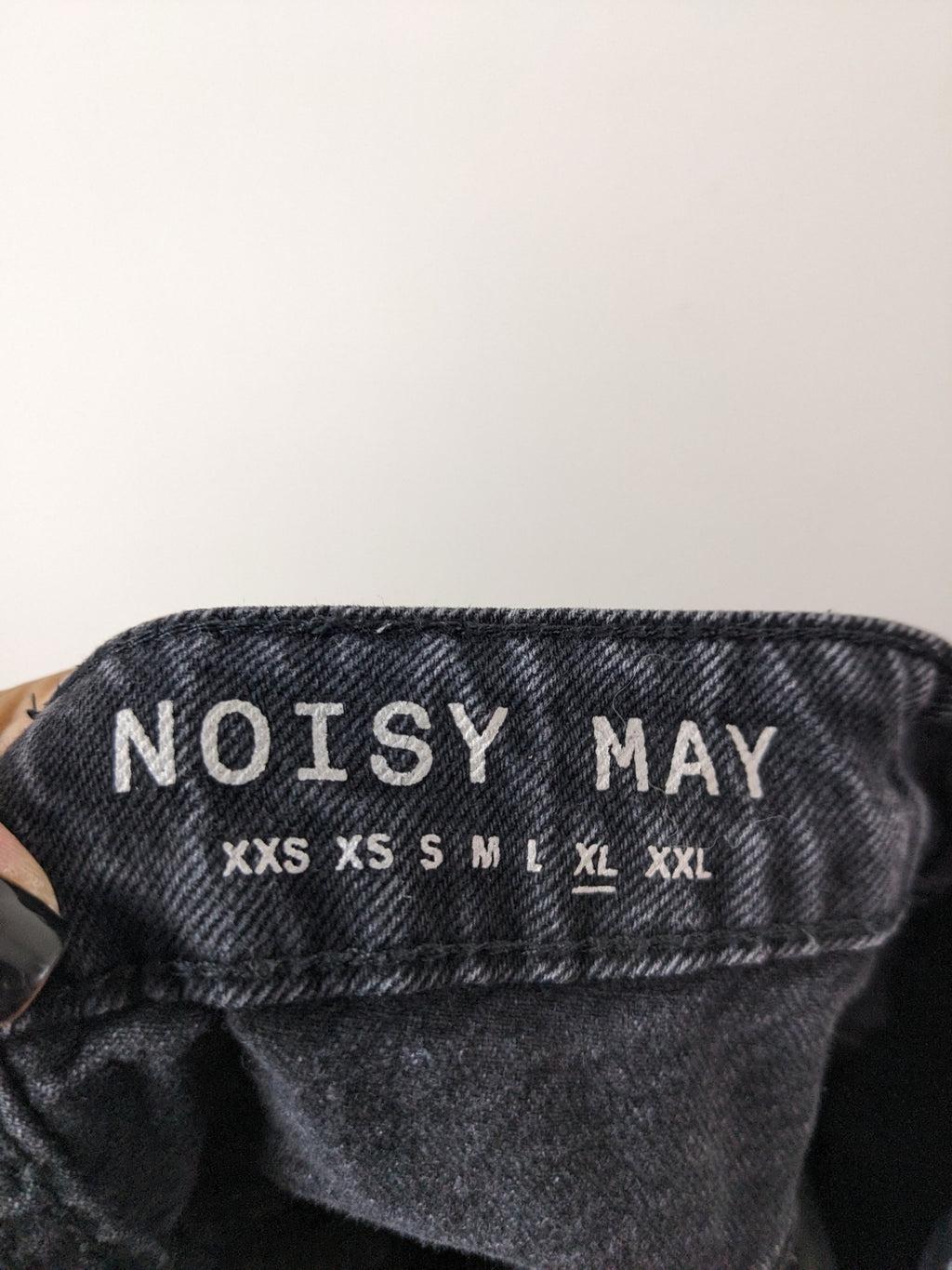 NOISY MAY Black Jean Shorts - XL