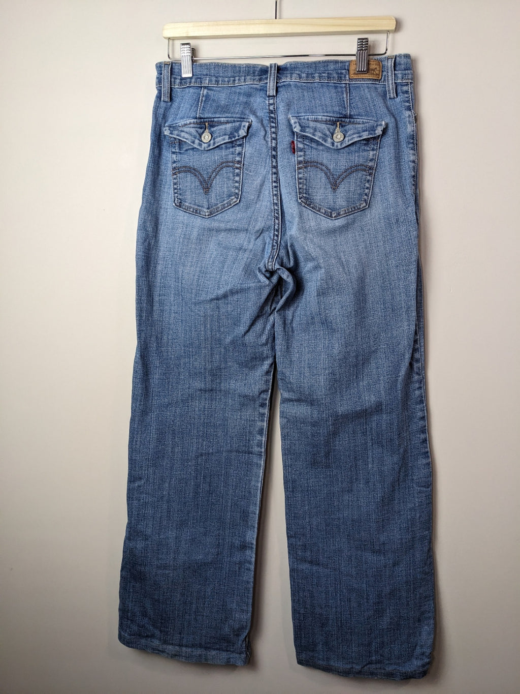 Levi's Wide Leg Jeans - appears 30