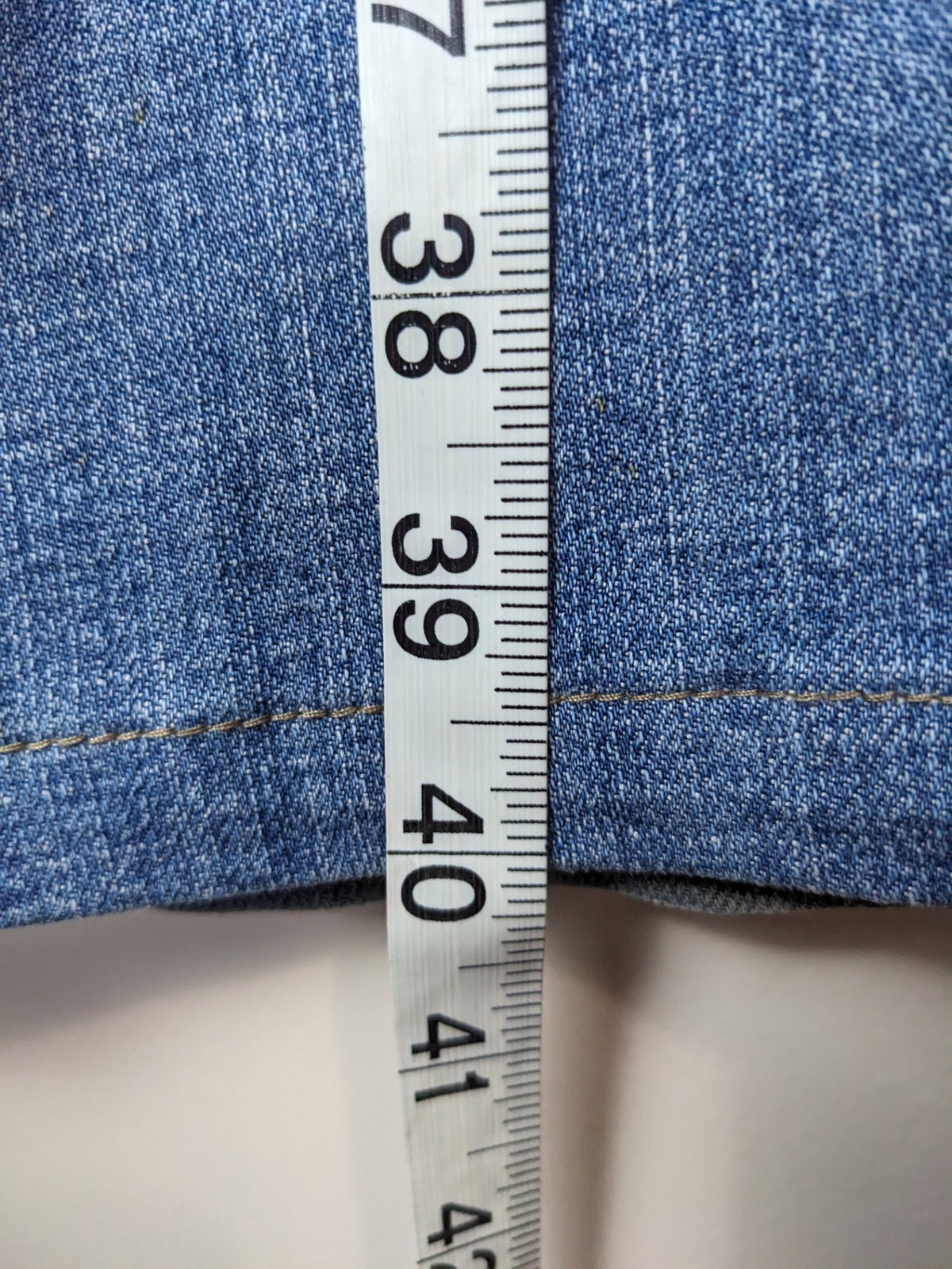Levi's Wide Leg Jeans - appears 30