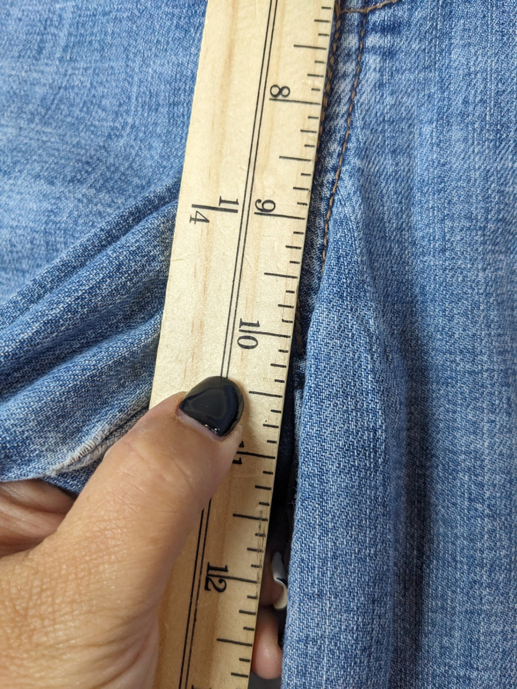 Levi's Wide Leg Jeans - appears 30