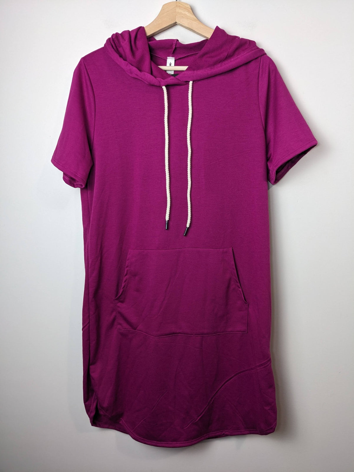 NWT Vanilla Bay Magenta Hoodie Dress - M