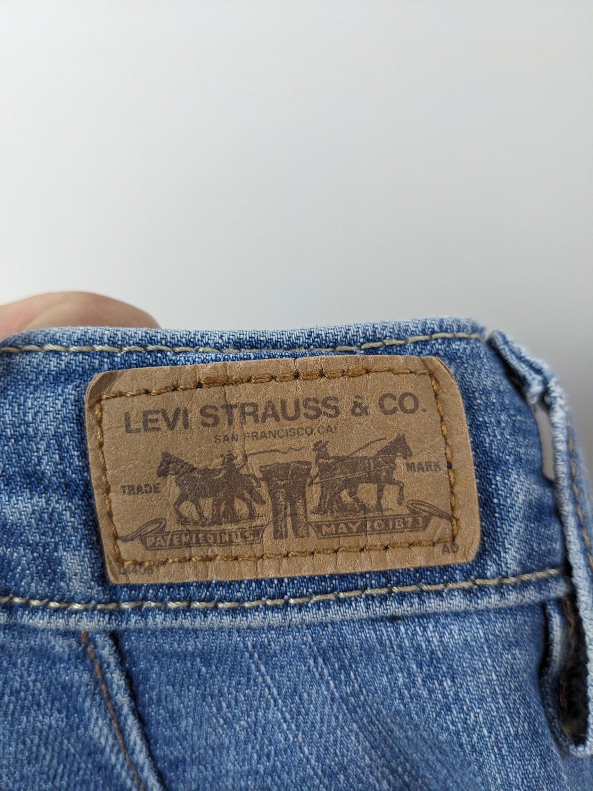 Levi's Wide Leg Jeans - appears 30