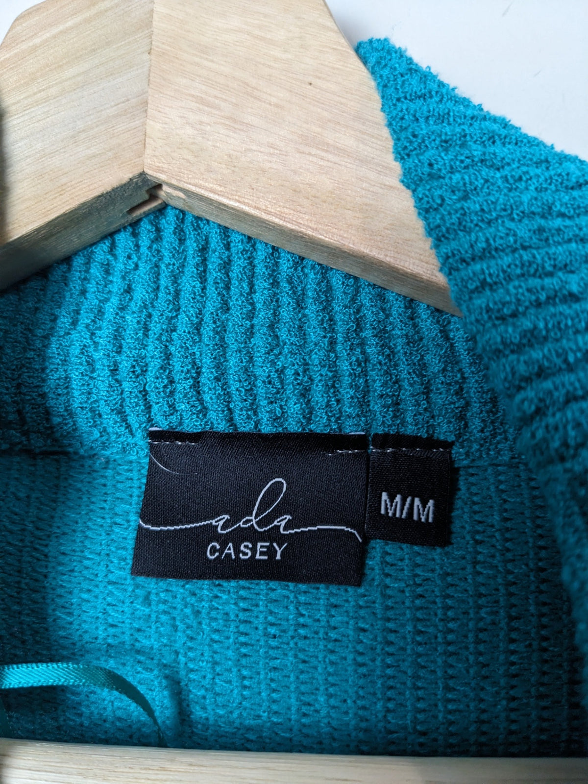 ada casey Teal Sweater - M