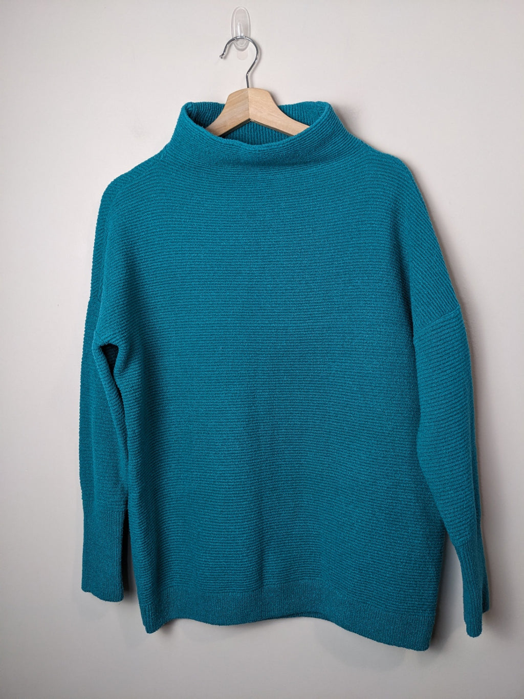 ada casey Teal Sweater - M