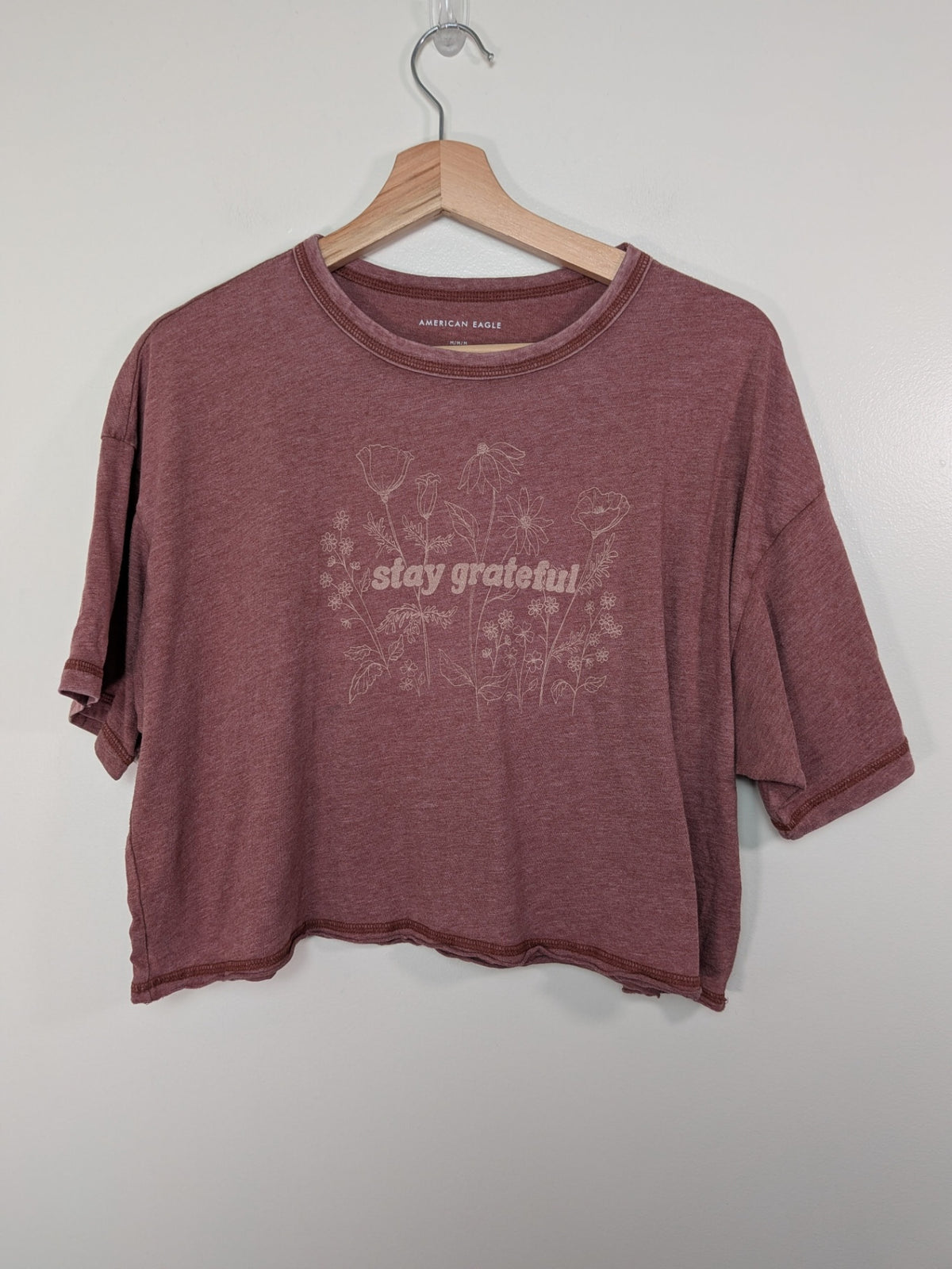 American Eagle stay grateful tee- M