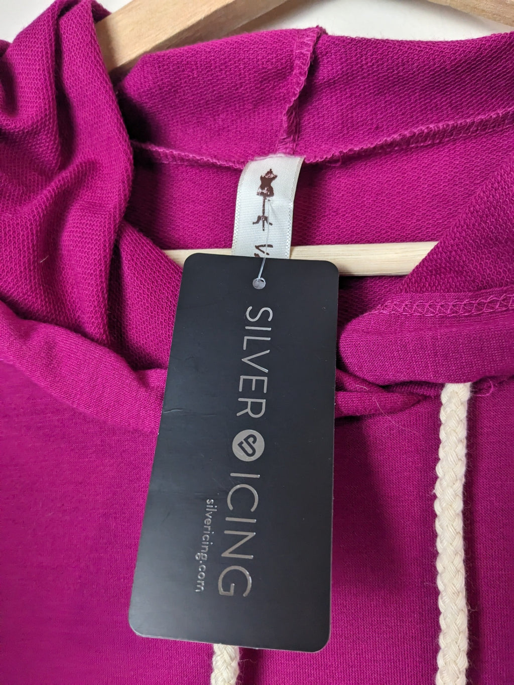 NWT Vanilla Bay Magenta Hoodie Dress - M