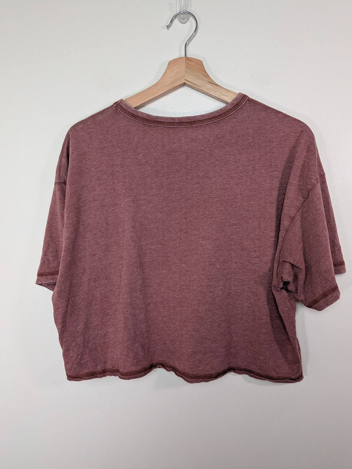 American Eagle stay grateful tee- M
