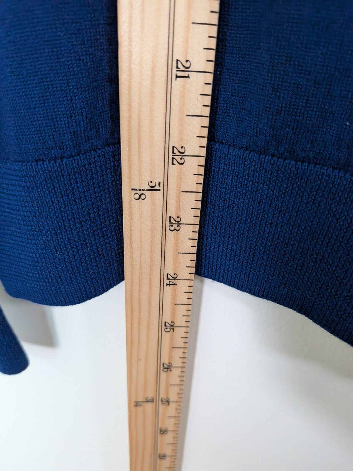 en THREAD 100% merino wool sweater - Appears M