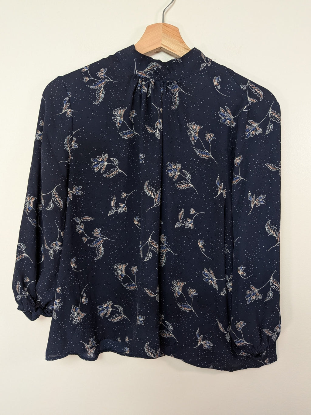 Reitmans floral blouse - M