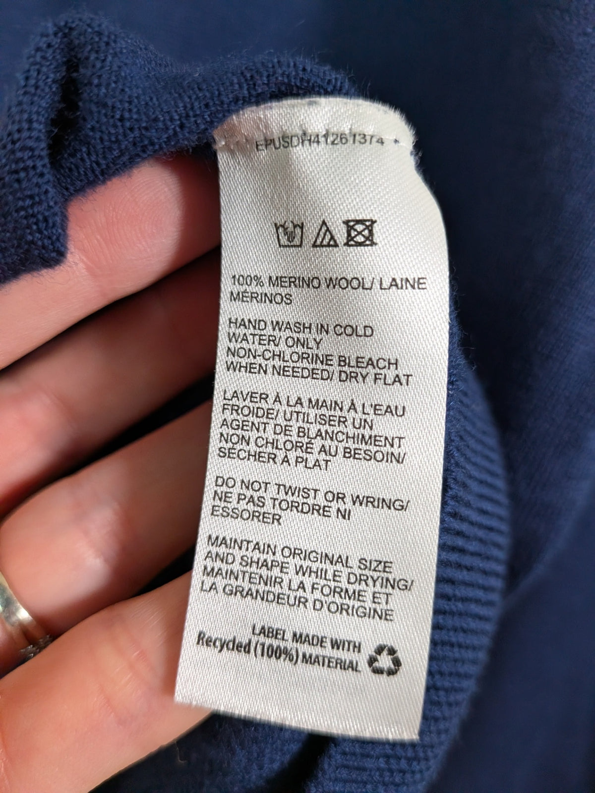 en THREAD 100% merino wool sweater - Appears M