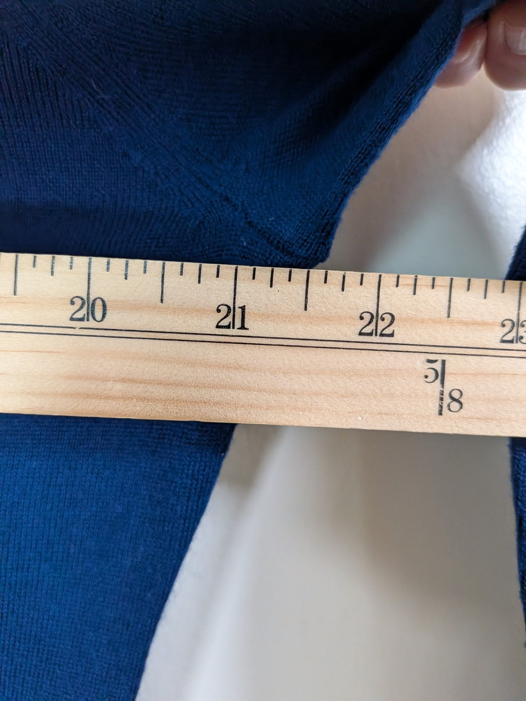 en THREAD 100% merino wool sweater - Appears M