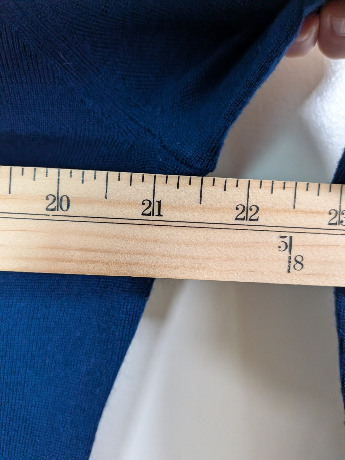 en THREAD 100% merino wool sweater - Appears M