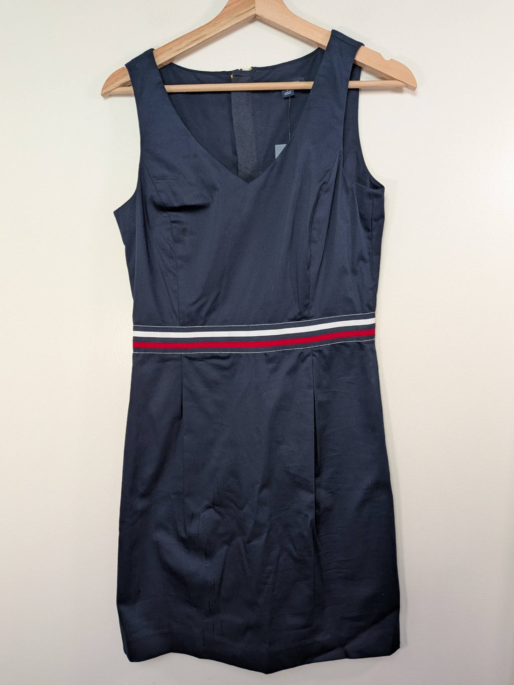 NWT Tommy Hilfiger dress - 6