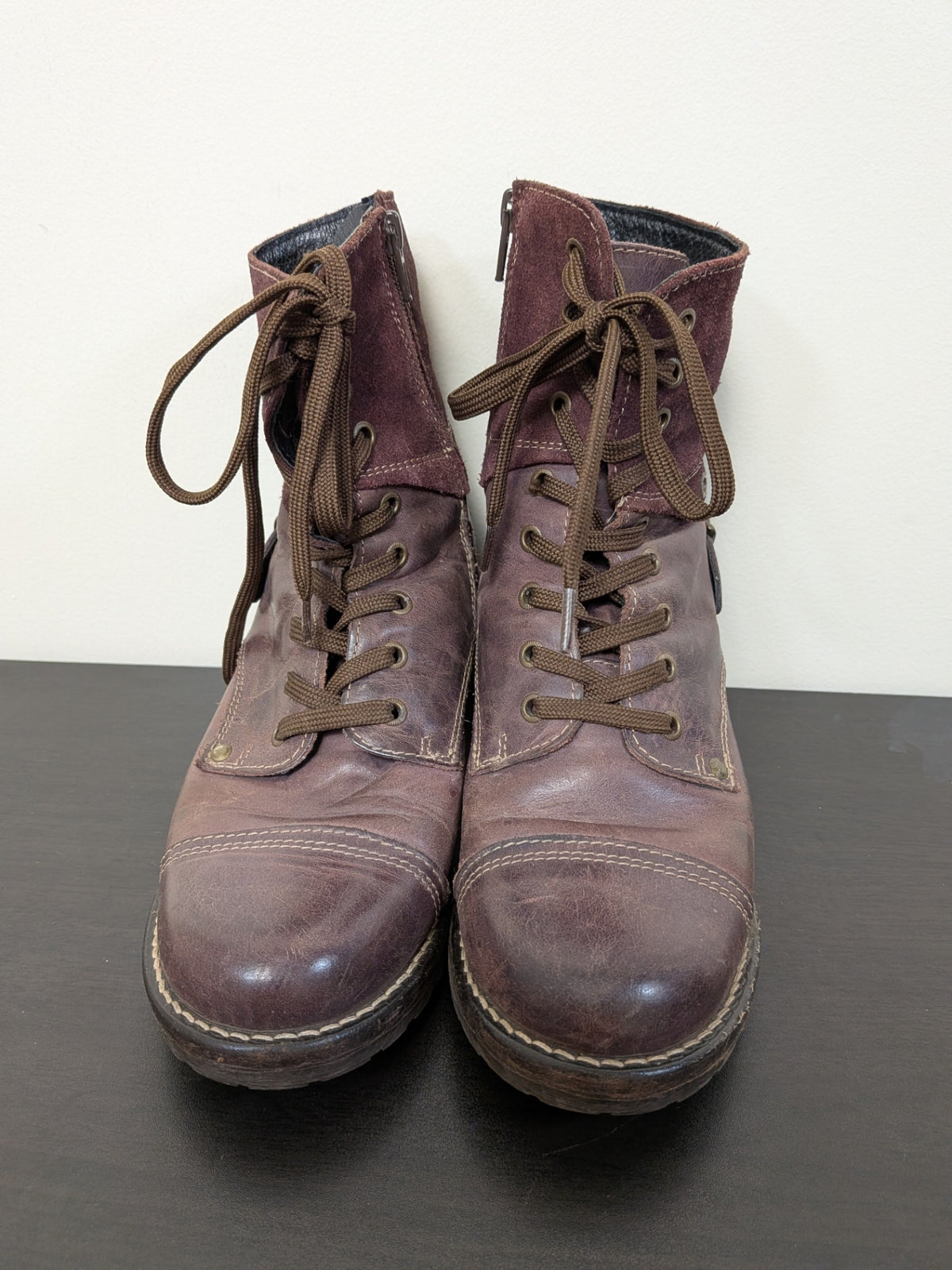 Taos boots - 5.5