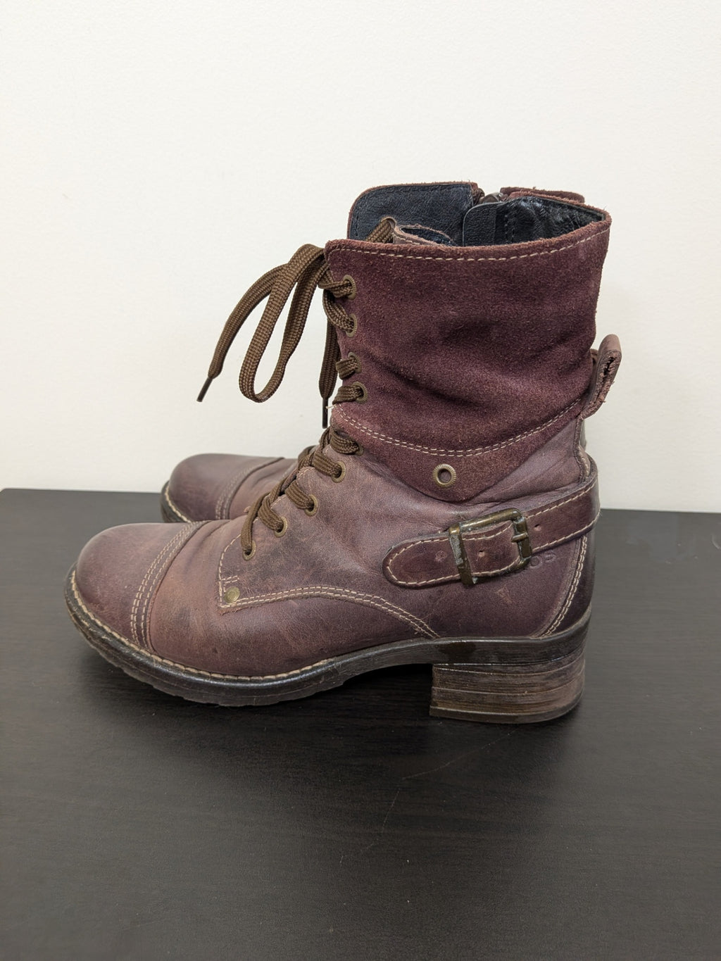 Taos boots - 5.5