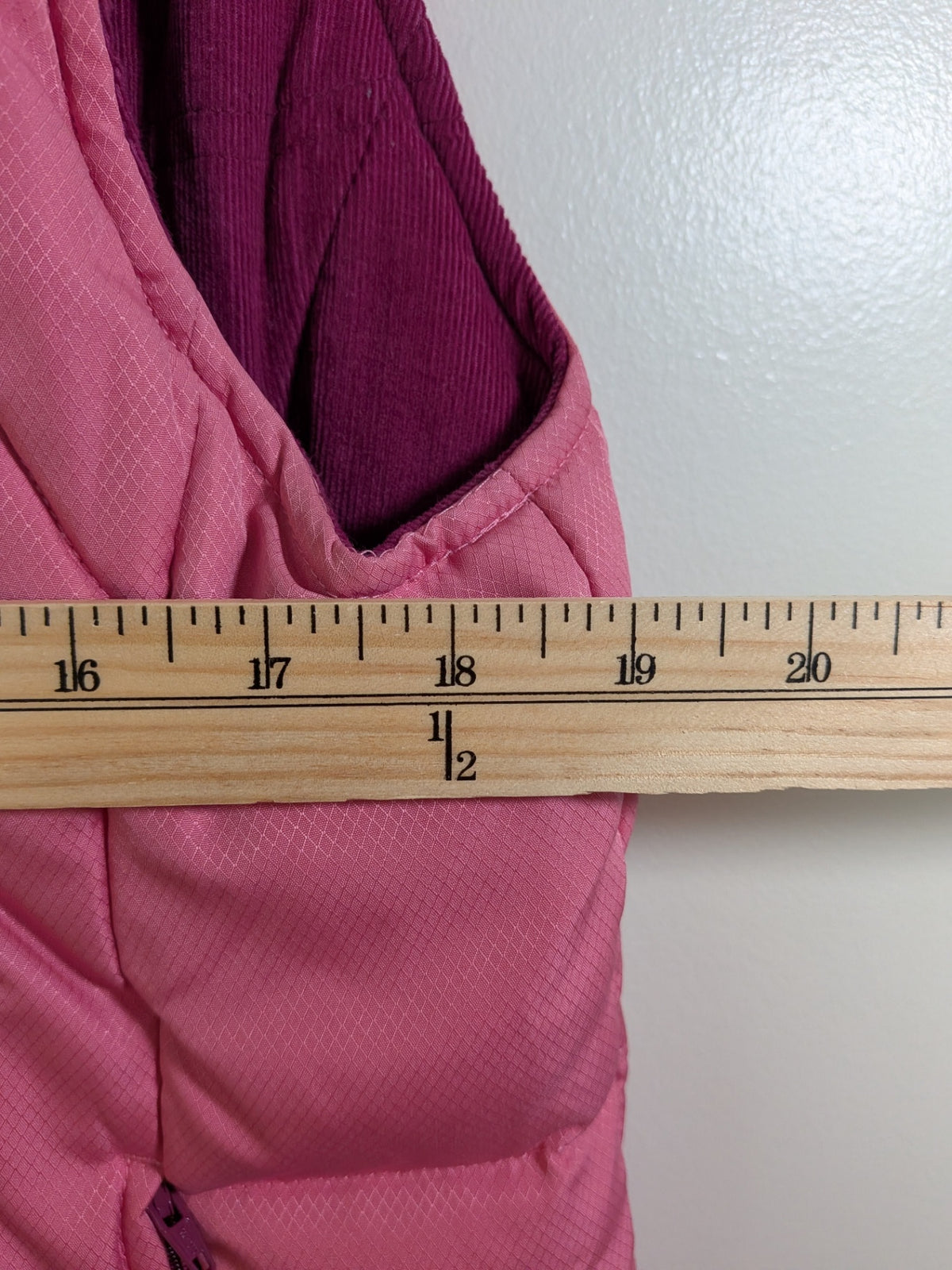 WindRiver reversible pink vest - M