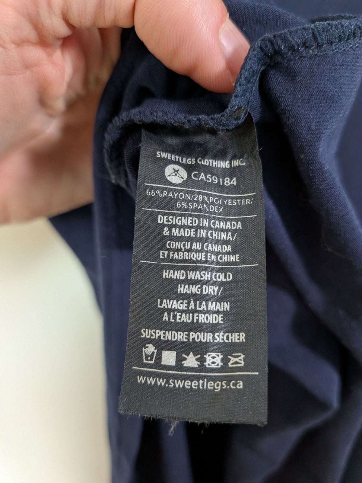Sweetlegs navy tee - Appears L