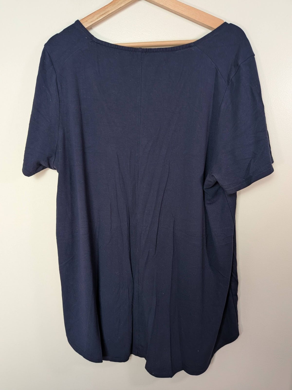 Sweetlegs navy tee - Appears L