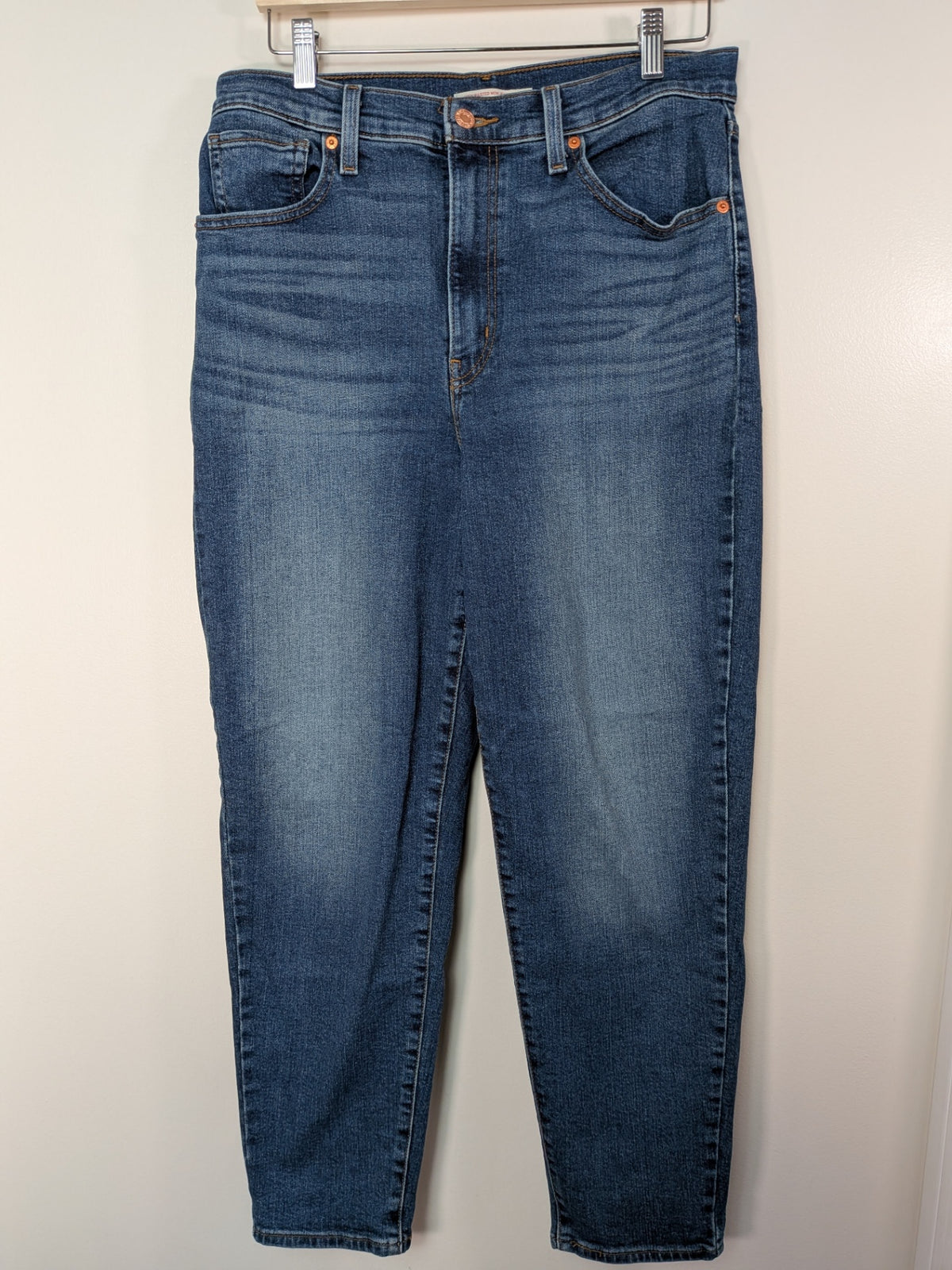 Levi's high waisted mom jeans - 31